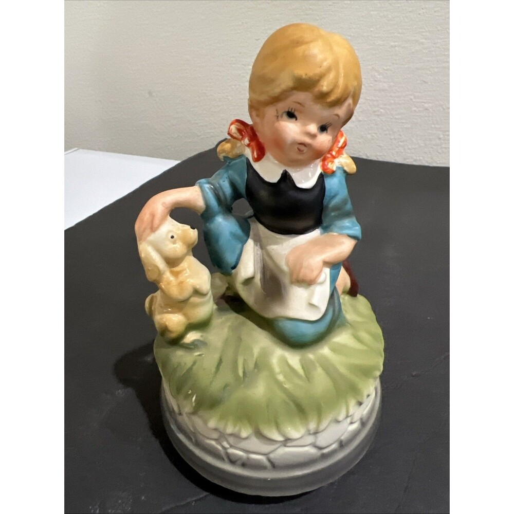 Artmark Music Box Ceramic Little Girl with Dog Plays Do Re Mi Japan Vintage ~6”